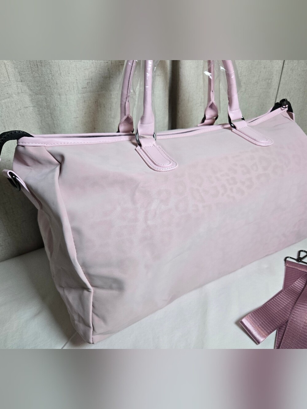 Privata Light Pink Leopard-Print Weekender Bag NEW COA